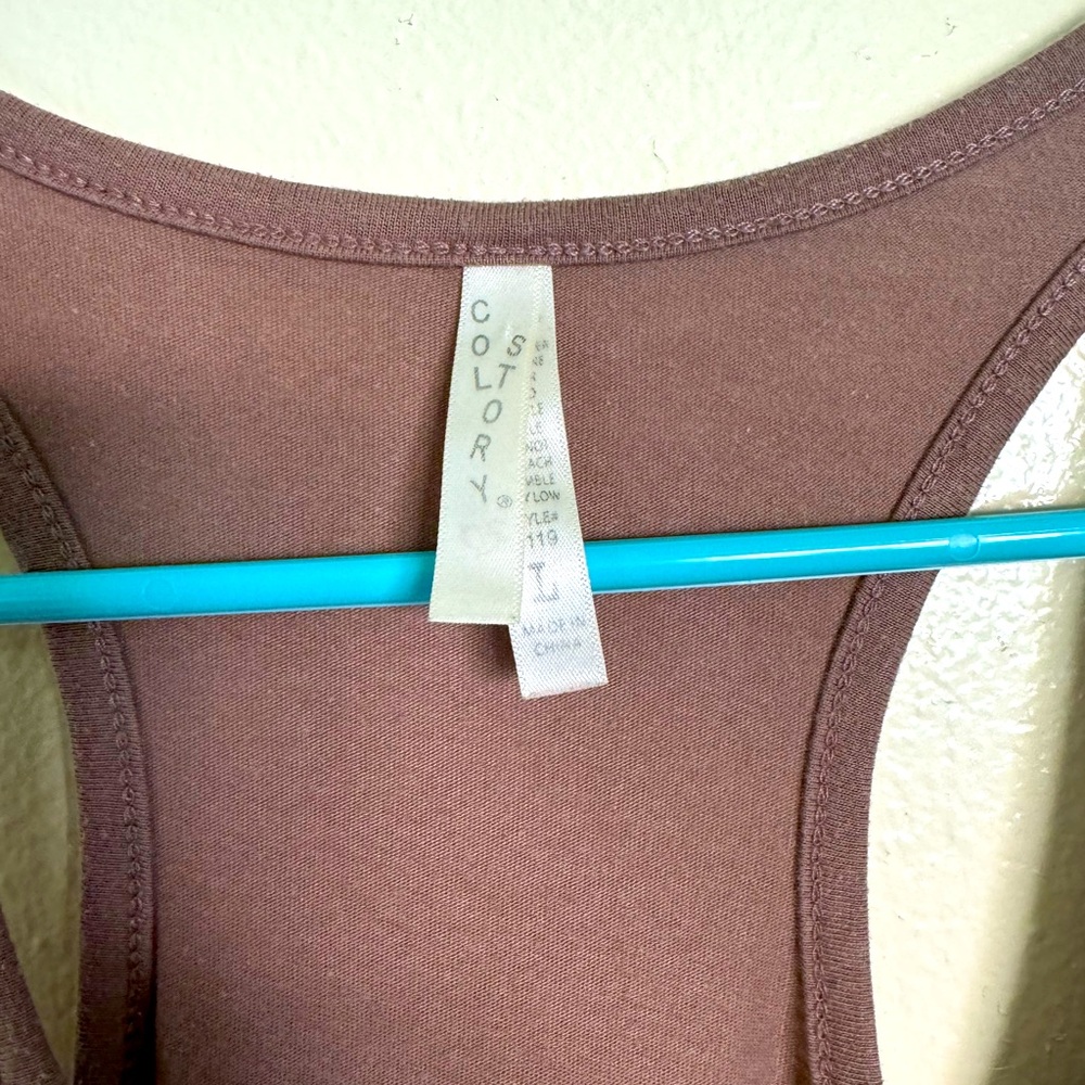 Frill Tank Too - Picture 2 of 3